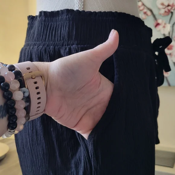 Black Flowy Capris - Picture 5 of 7